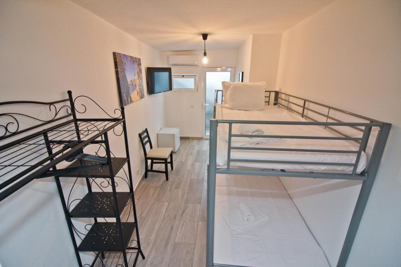 New Village Lodge *