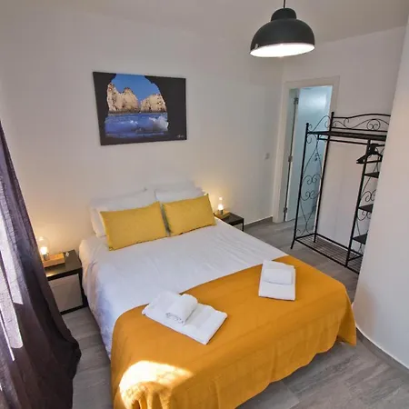 New Village Guest House Lagos Exterior foto